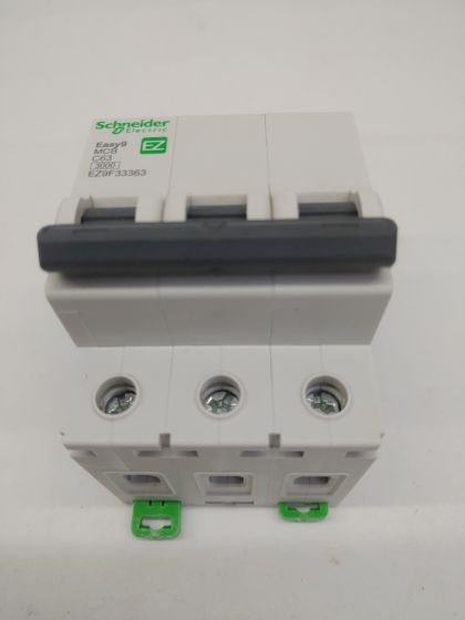 Disjuntor Schneider - EZ9F33363